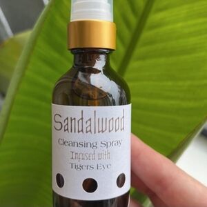 Sandalwood Cleansing Spray with Tiger's Eye